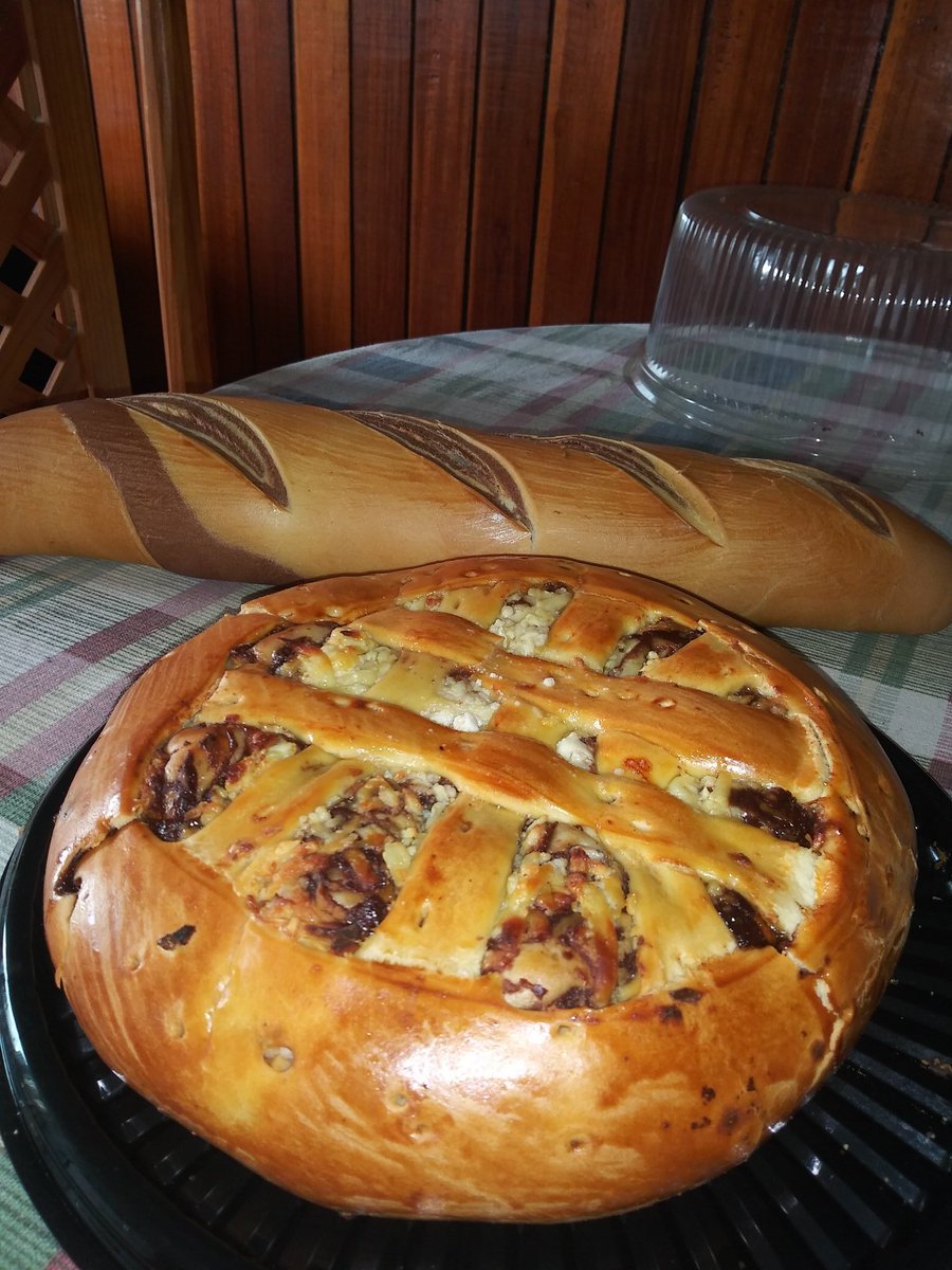 vpaolini's tweet photo. Gracias por el premio , el mejor pan del Táchira es el de @panfunchal fresco y muy sabroso, 100% recomendado https://t.co/255WL1z034