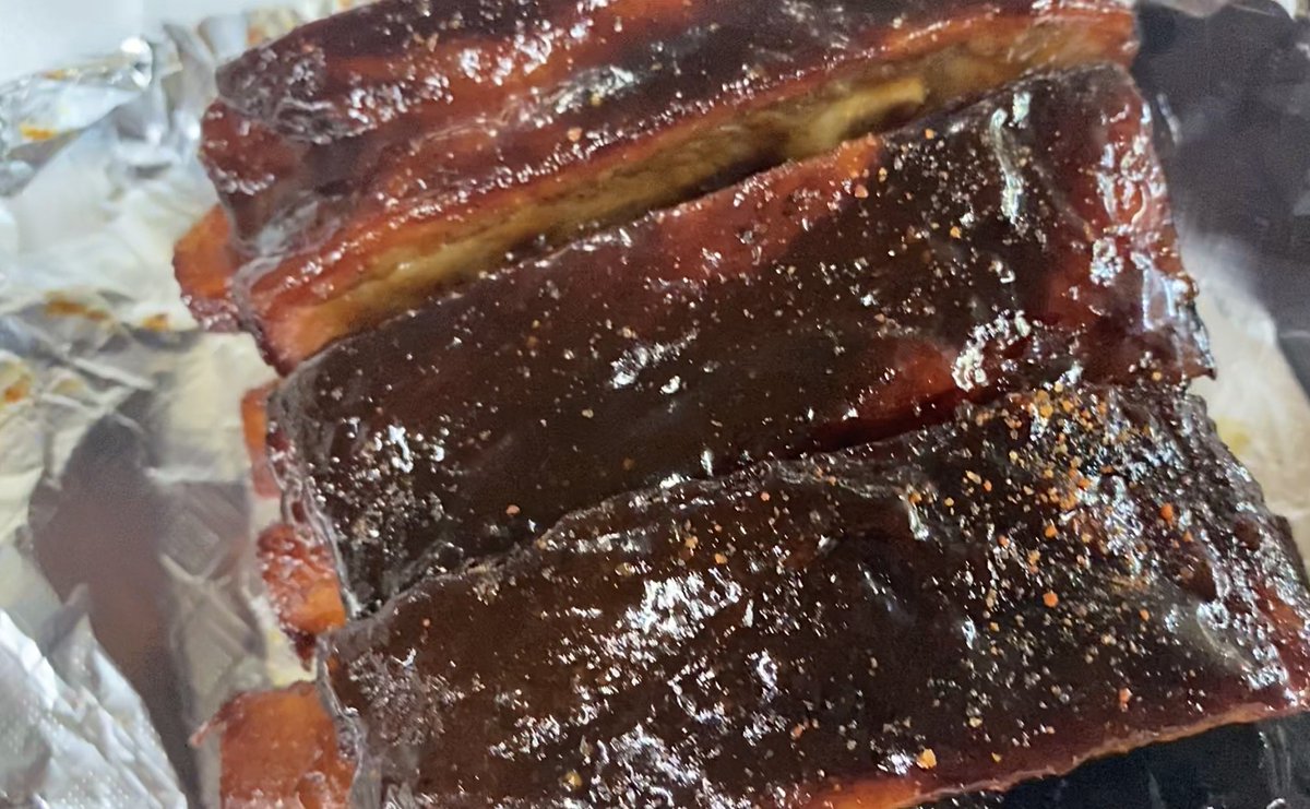 TheyCallMe_DB's tweet photo. shots from all 3 of my turn in boxes for Brisket, Chicken &amp; Ribs #DBQ https://t.co/Qpiv0E8wNy