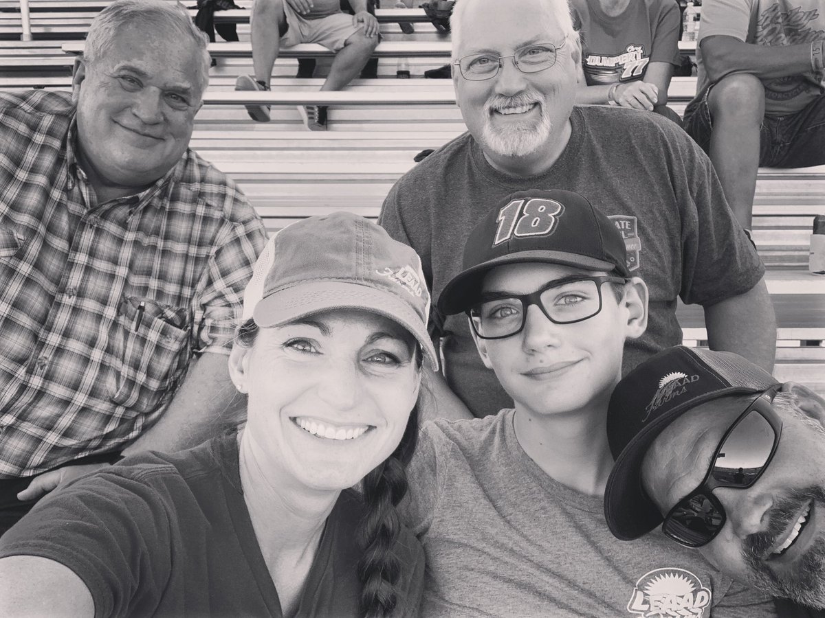 It’s so nice to be back at the track! It just wouldn’t be summer without dirt track racing with my dad and uncle. 
#racefans #dirttrackracing 
#imcamodified #latemodelracing