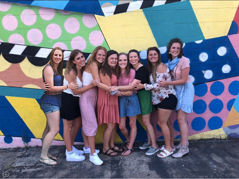 k_lar99's tweet photo. When your friends go to Nashville and you were supposed to go but decide not to because you’re a nursing student working in a hospital... #covid #photoshopskills https://t.co/3HFWLuqyK4