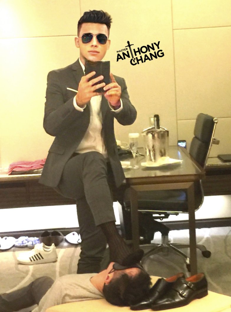 MasterAnthonyC's tweet photo. Selfie with my FC. https://t.co/PpsVSpgiT5