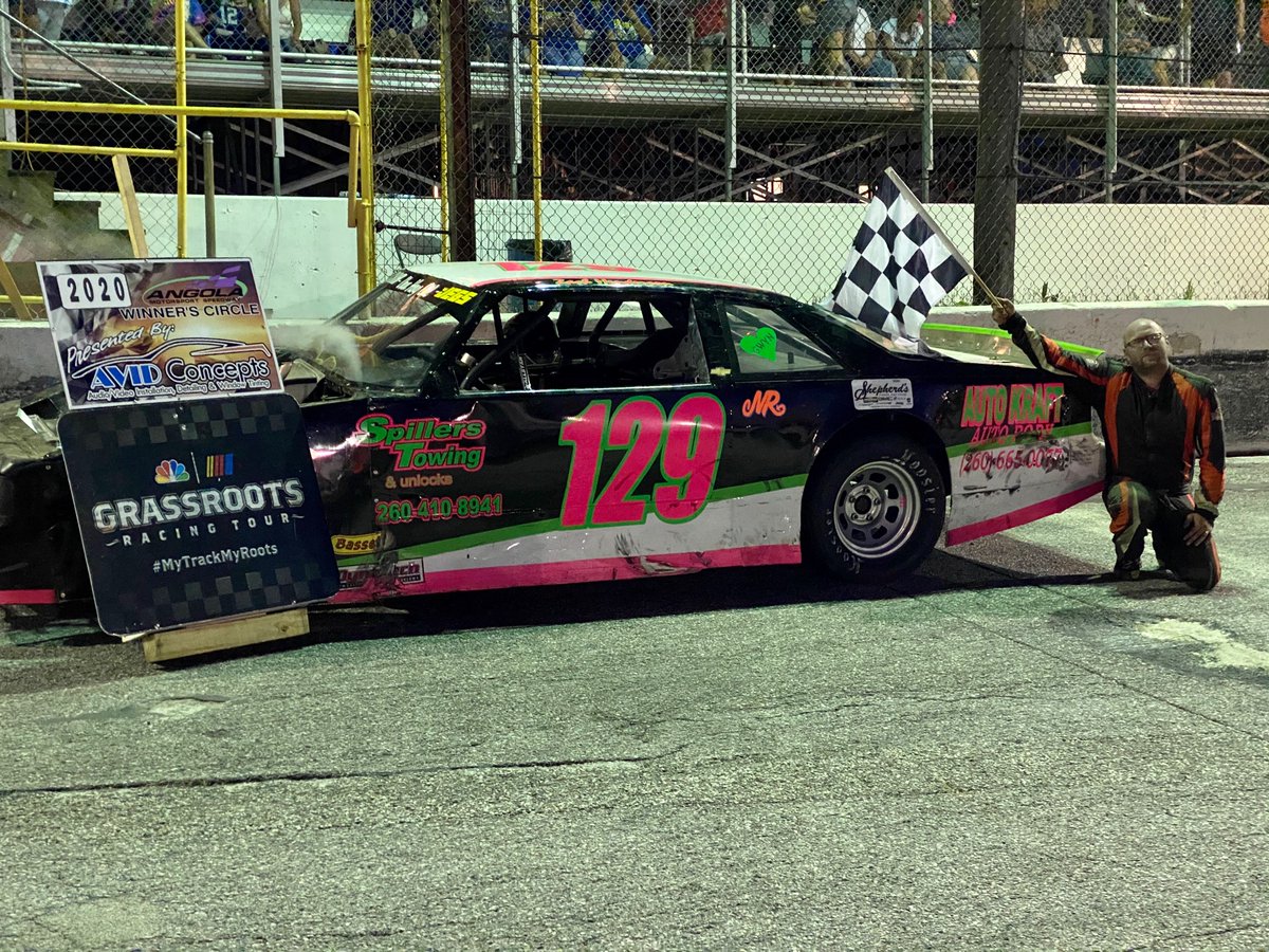 RacingAmerica's tweet photo. #VoresCup: Zach Henderson wins tonightโs Street Stock Feature at @AngolaSpeedway. The Late Models are on track for tonightโs last feature.
Premium subscribers can watch live: https://t.co/MYnDyAl9w3 https://t.co/Kg4rsATd1x