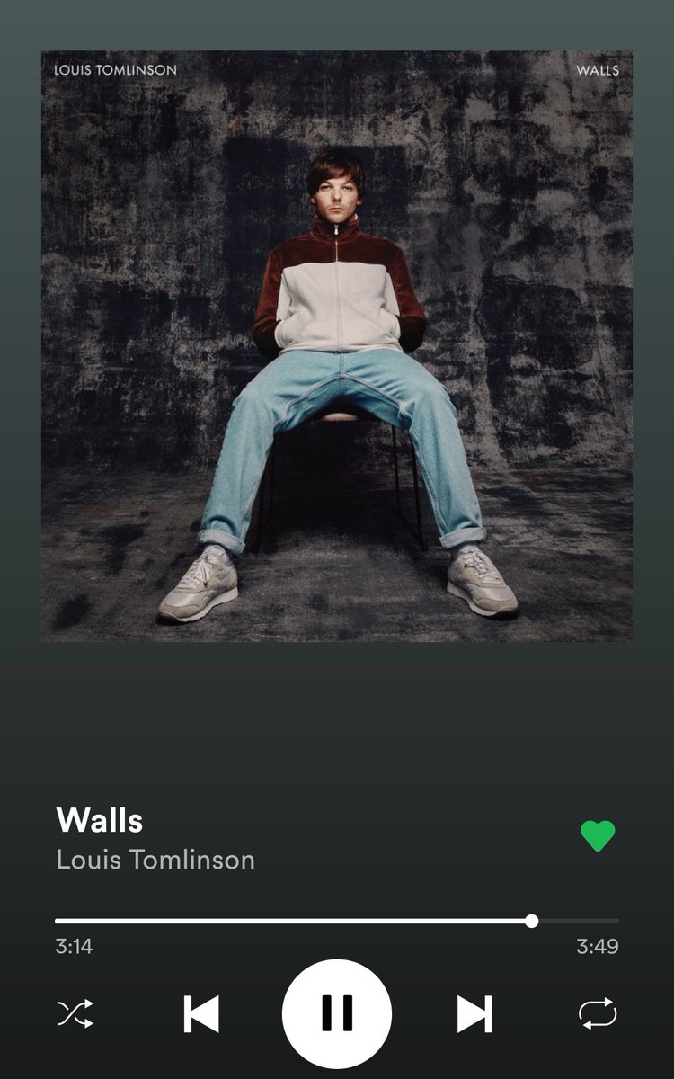 thvsool's tweet photo. cuando escuché walls literalmente me desmorone, eran las 12, entre a la canción en yt y apenas pasó un segundo empecé a llorar, no saben lo orgullosa que me hizo sentir Louis, ha logrado muchas cosas y ahora q se separó de syco se que logrará más
#wallsp https://t.co/wXvWOWdEUr