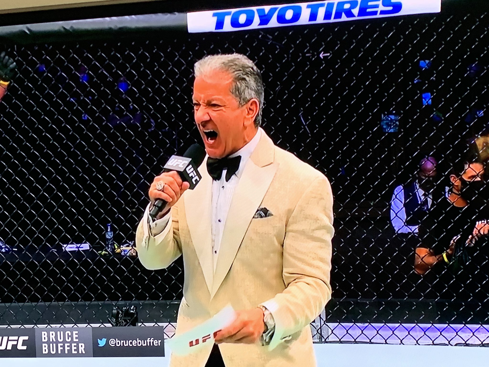 How Much Does Bruce Buffer Make Per Fight? MMA ZONE