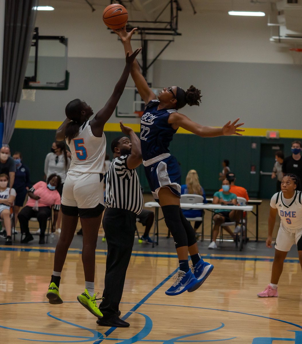 Few shots from Battle on the Beach today. <a href="/ECunitedbball/">eastcoastunited</a>