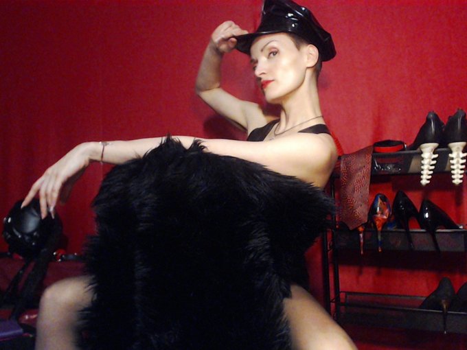I'm online right now on skyprivate (live skype show). My private profile: https://t.co/5YmweLpGnX https://t<a href="/tag/bdsm"class="tags"><span>#bdsm</span></a><a href="/tag/goddess"class="tags"><span>#goddess</span></a><a href="/tag/femdom"class="tags"><span>#femdom</span></a><a href="/tag/latex"class="tags"><span>#latex</span></a><a href="/tag/fetish"class="tags"><span>#fetish</span></a><a href="/tag/kinky"class="tags"><span>#kinky</span></a><a href="/tag/imlive"class="tags"><span>#imlive</span></a>