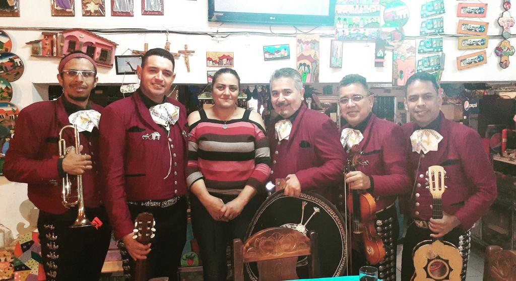 MOroyPlata's tweet photo. Mas clientes satisfechos con nuestro trabajo, no dejes que te lo cuenten vive tu tambien la experiencia de escuchar buena musica mexicana a manos de profesionales. https://t.co/Oh6dY8BPlS