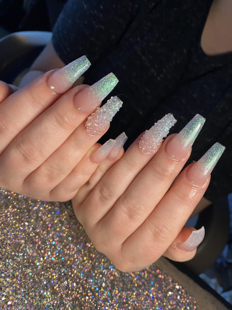 NailTechKayla's tweet photo. Nails By Me Self Taught An I’m Mf Proud The Mf Grind Ain’t Finna Stop ‼️‼️‼️💯💅🏾 #nails #Florida #floridanails #acrylicnails #acrylic #longnails #xlnails #shortnails #xxlnails #extendonails #selftaughtnailtech #nailtech #begginernailtech #Travelingnailtech https://t.co/F4taMLnvp0