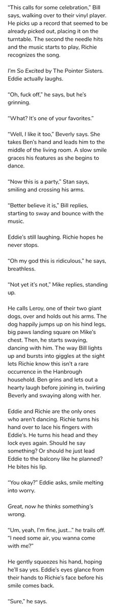 193 》 two slow dancers