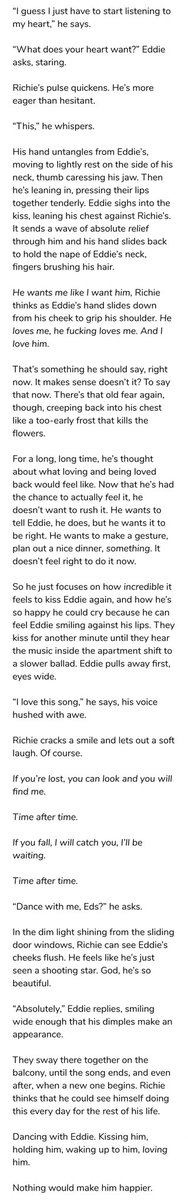 193 》 two slow dancers