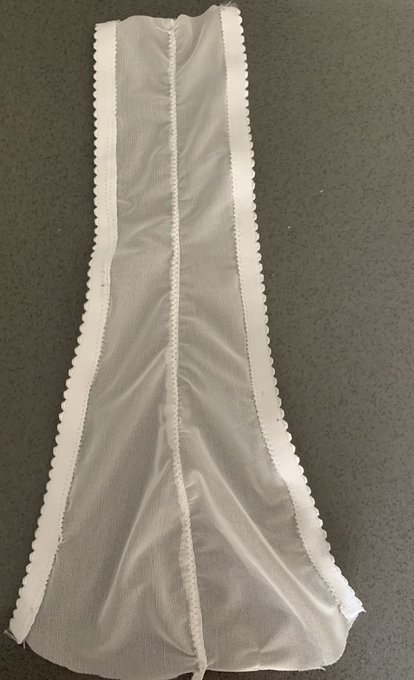 Sewing attempt # 3 ☺️ https://t.co/IZb4K7qzSZ
