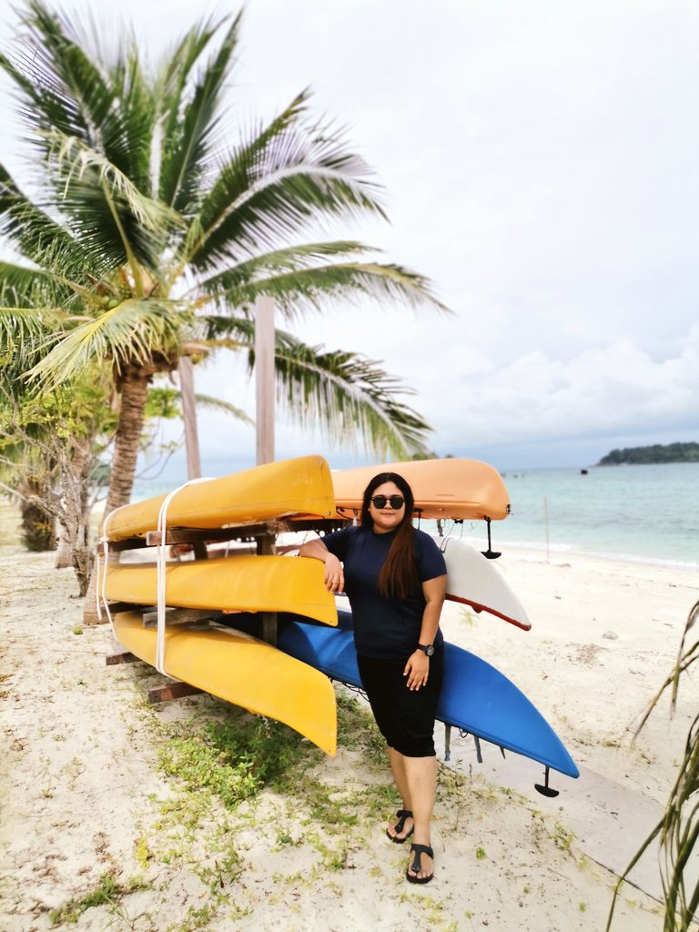 adda2644's tweet photo. Ni pulak kat pulau tinggi. 😍
#tinggiisland #mersing #johor #visitmersing #visitjohor #visitisland #island #seagypsea #travel #backpacker #naturelover #islandtour #islandlover #beautifuljohor #heaven #beachgirl #beachlife https://t.co/lrr7WsgoA4