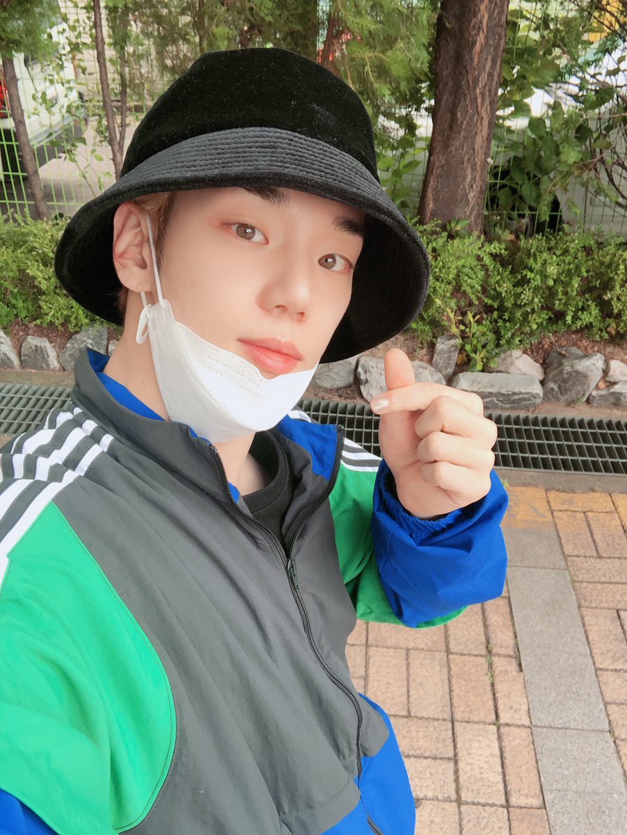 official_ACE7's tweet photo. [#에이스_김병관]
초이들 보고 싶다아앙💕
오늘도 행복하게 보내기🤙🤙
#에이스 #초이스 #나이스 https://t.co/1r32Mc9yVS