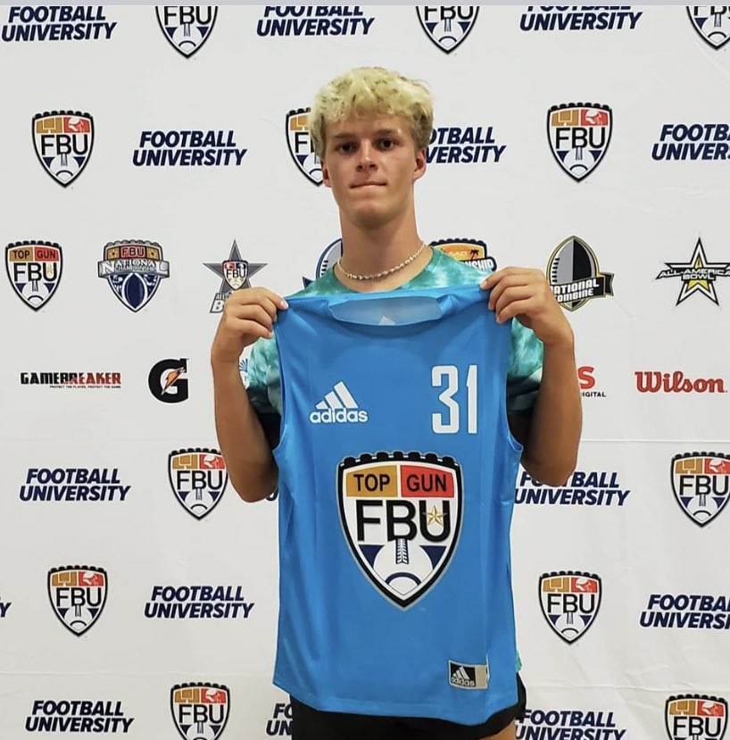 football_tcs's tweet photo. Rising Junior @brycewilcox24 competing this weekend at FBU Top Gun in Naples, Florida!
#preparationandbrotherhood #WeAreTrinity #FearTheRoar #Uncommon #family #B2B2020 https://t.co/aKfW0TPFfs