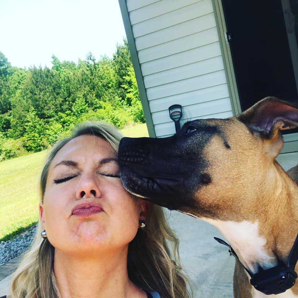 paxjonesblog's tweet photo. Michelle Morton's love for beauty helped her create a Successful company in the same niche - KmXtend Hair Extensions! #3dminklashes #bayalagehair #behindthechair #comfortablelashes #discreethairextensions #hairextensions #hairextensionsnashville #Hairexten https://t.co/oy7nXhvQeM https://t.co/AI1MfdrMdE
