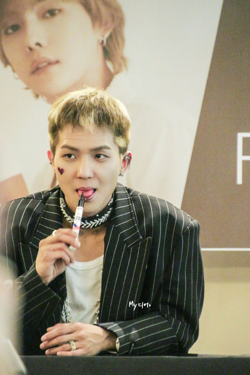 licking a marker 