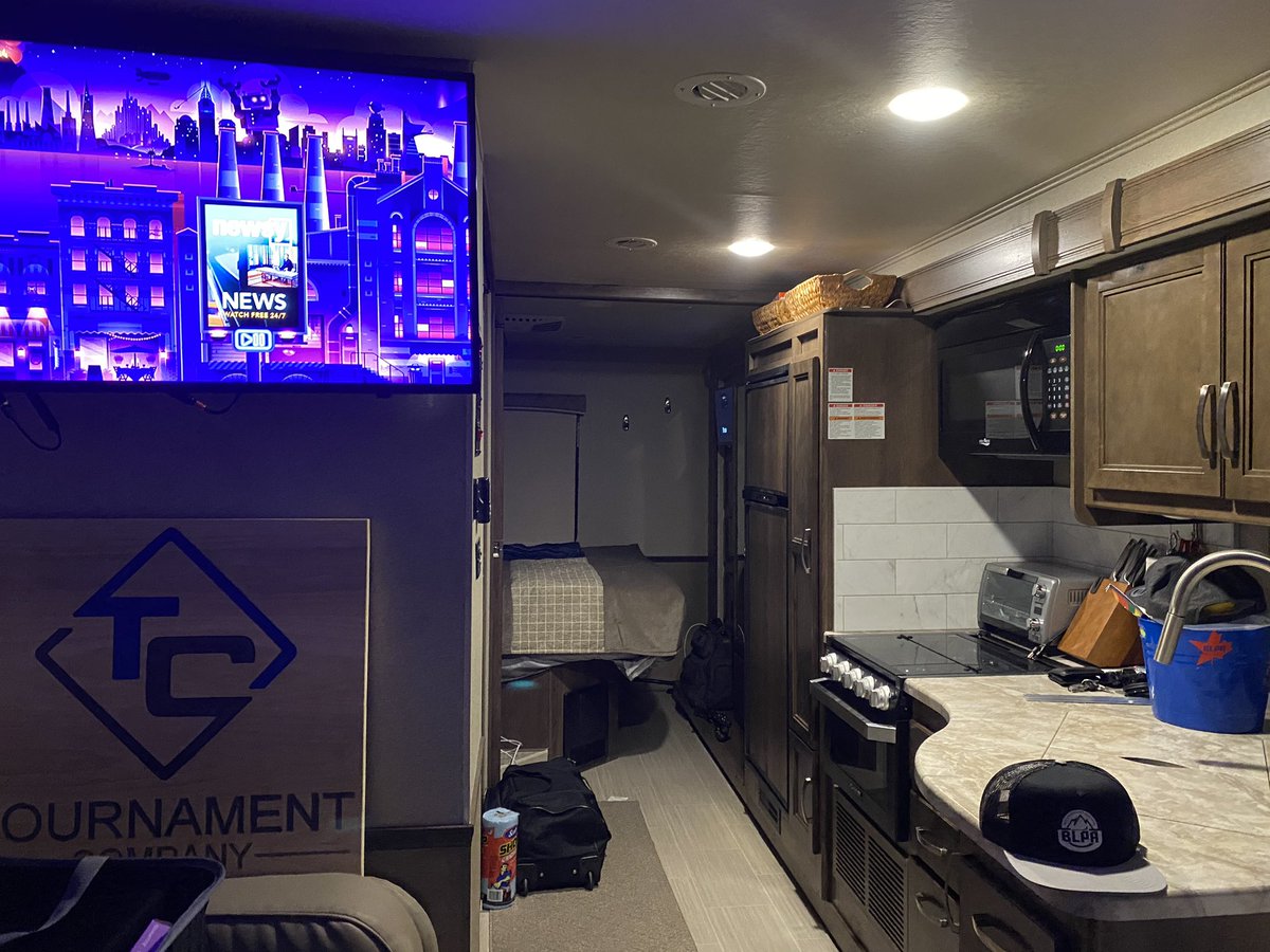 Nickerjones's tweet photo. First night in the #dexexpress
@TheBLPA @TheTourneyCo #draftexperience https://t.co/vDZWvsduAO