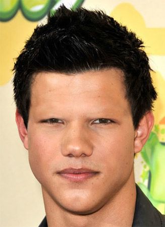 Las pibas: ay boluda que fachero que es Farfa lo amo

Farfa: