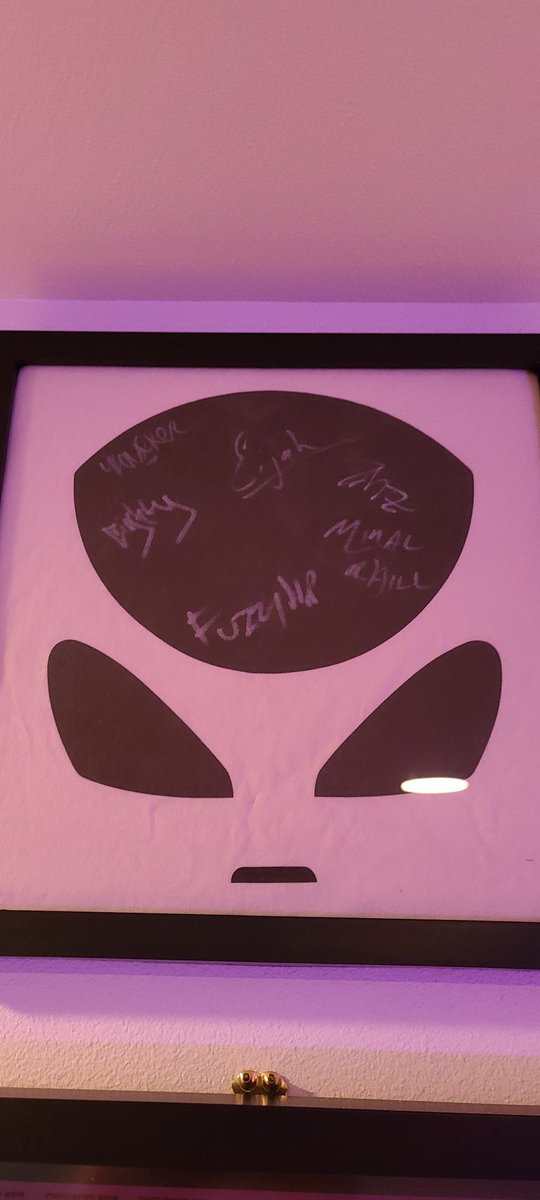 FreqyXin's tweet photo. @Queercon 15 @FuzzyNop @realytcracker @mikalkhill and others ๐ฅณ
#defcon26 https://t.co/hZl37B8C0H