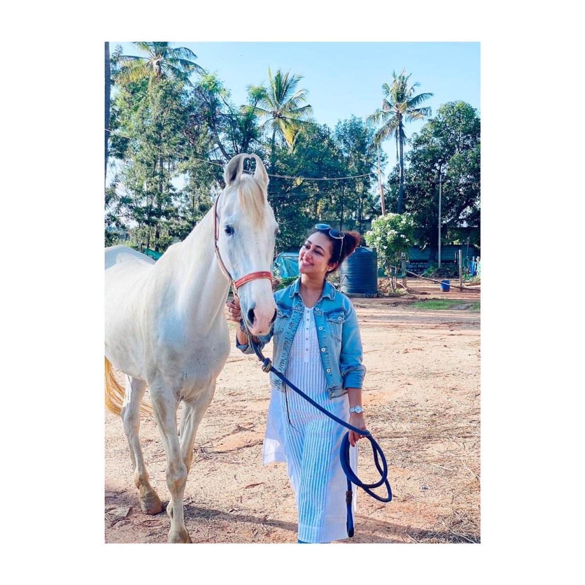 vijayaananth2's tweet photo. Happy Sunday 🧿💎
Pc: my sonny boy https://t.co/LmiTfFPKhk