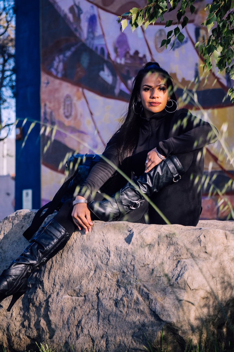 Stielo_Ent's tweet photo. My 3rd shoot with this model was blacked out fashion/ coronavirus themed!! As usual , she killed the shoot! #eccentricdigitalmedia #canonM50 #Corona #lompoc #models805 #805models https://t.co/xl4LpKJhnp
