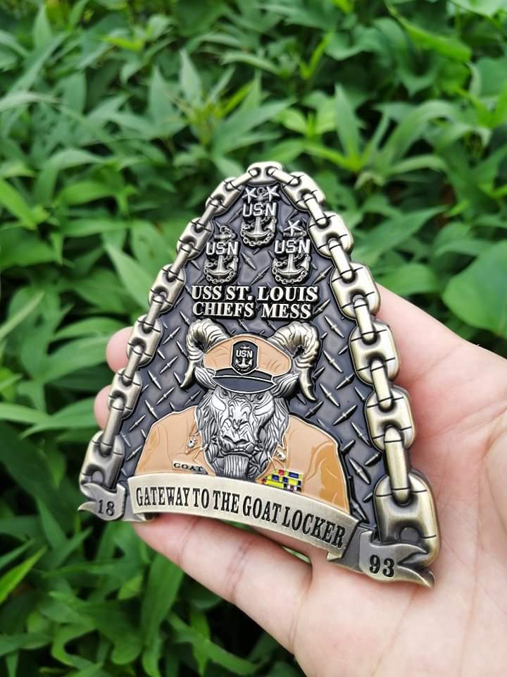PatriotDesignS1's tweet photo. @USSsaintlouis  ST LOUIS Chiefs Mess has a new coin coming soon. and it looks amazing.
#challengecoins
#navychief #challengecoinoftheday https://t.co/DbfI963bU9