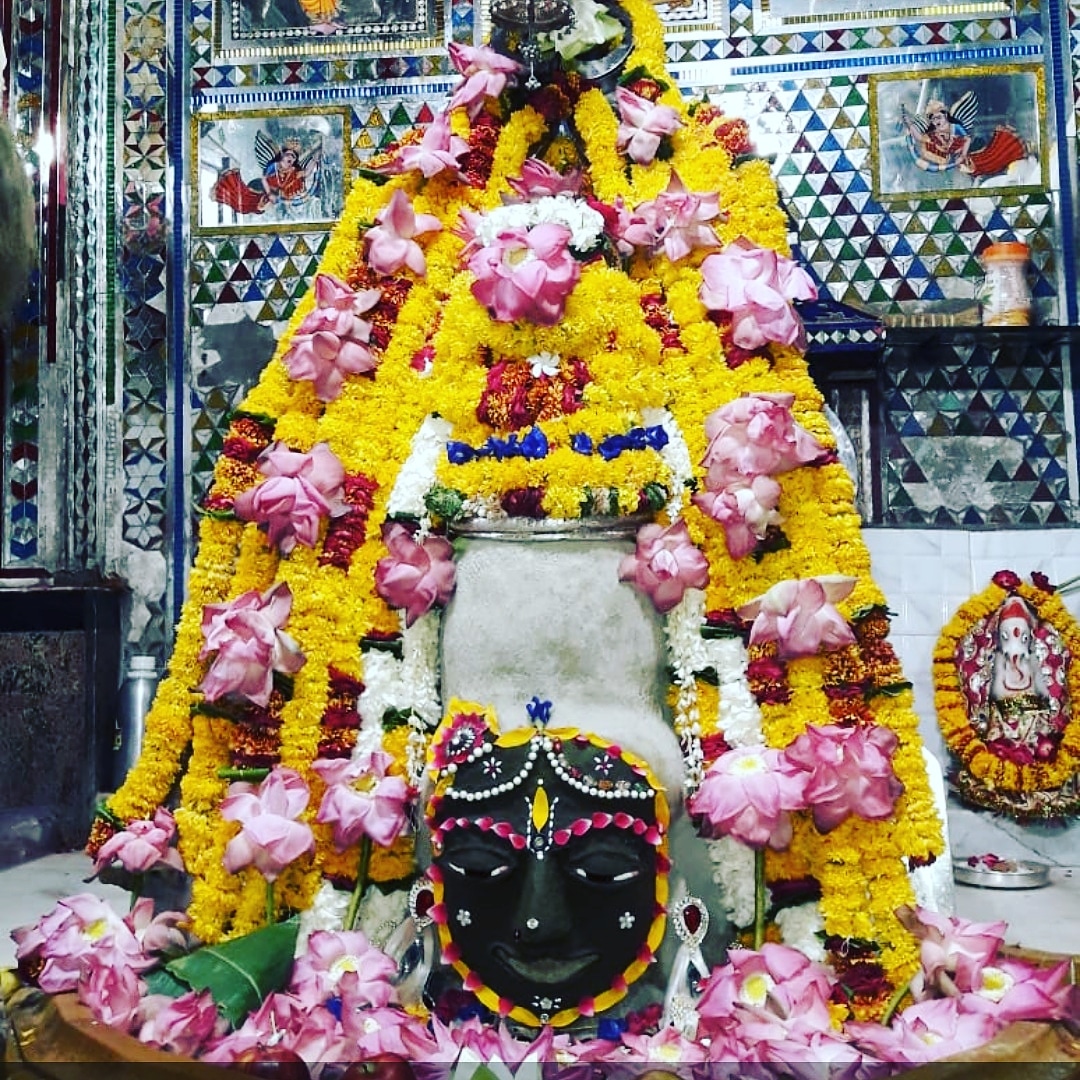 MIJPSir's tweet photo. #fararamahadev #thakurji
 #mahadev #harharmahadev #shavan #shambhu #shankar #mijpsir #micorner #mitech
#nature #beauty #hillstation #hills #waterfall #india #masti  #jpsir #indianyoutuber #youtuber #goodmorning #love #instagood #photooftheday #fashion #beautiful #happy #mangla https://t.co/f3dGqJqNot