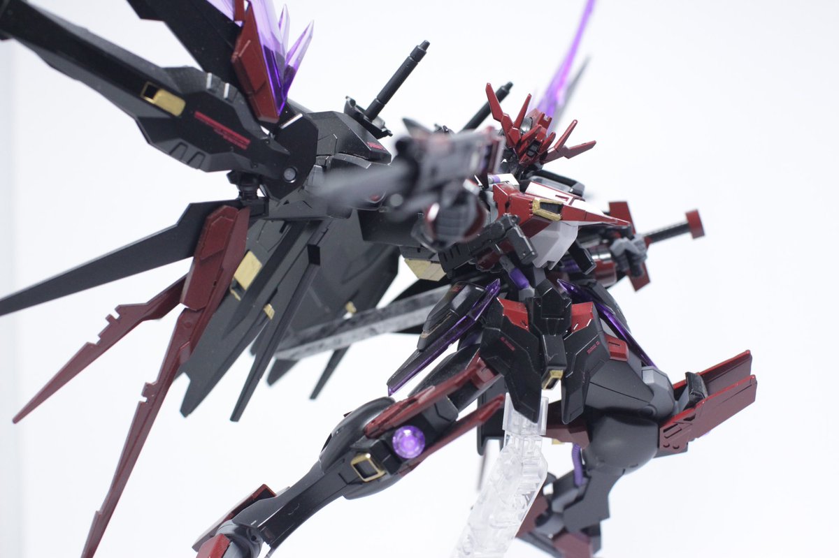 もぐどり 多忙につき製作停滞 Auf Twitter 再撮影 Asw G Vv ガンダムヴィダールヴリエッド 制作は18 年 鉄血機にseed風のヒロイックさを合わせたかった作品 実は自作の中でも指折りの傑作です ビルド系世界観設定なのでビルド関連シリーズは一切使わず