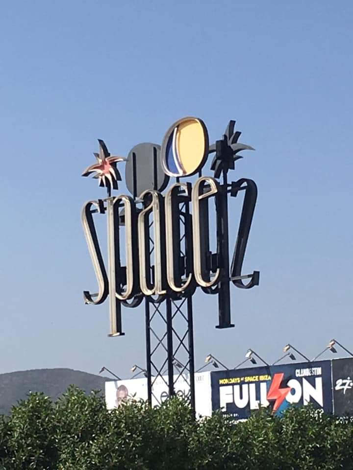 RealJudgeJules's tweet image. Doesn’t get anymore iconic 💪