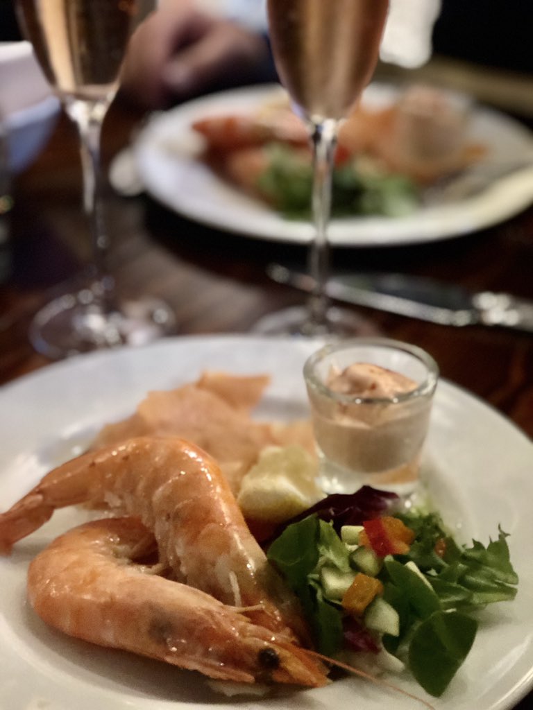 Will_and_Vics's tweet photo. Sunday lunch served 12-6pm. Call #Harrogate 506883 to check availability. 
Specials starter: smoked salmon and crevettes.
https://t.co/DzE0qwpgMX https://t.co/0rSMuR5ecp