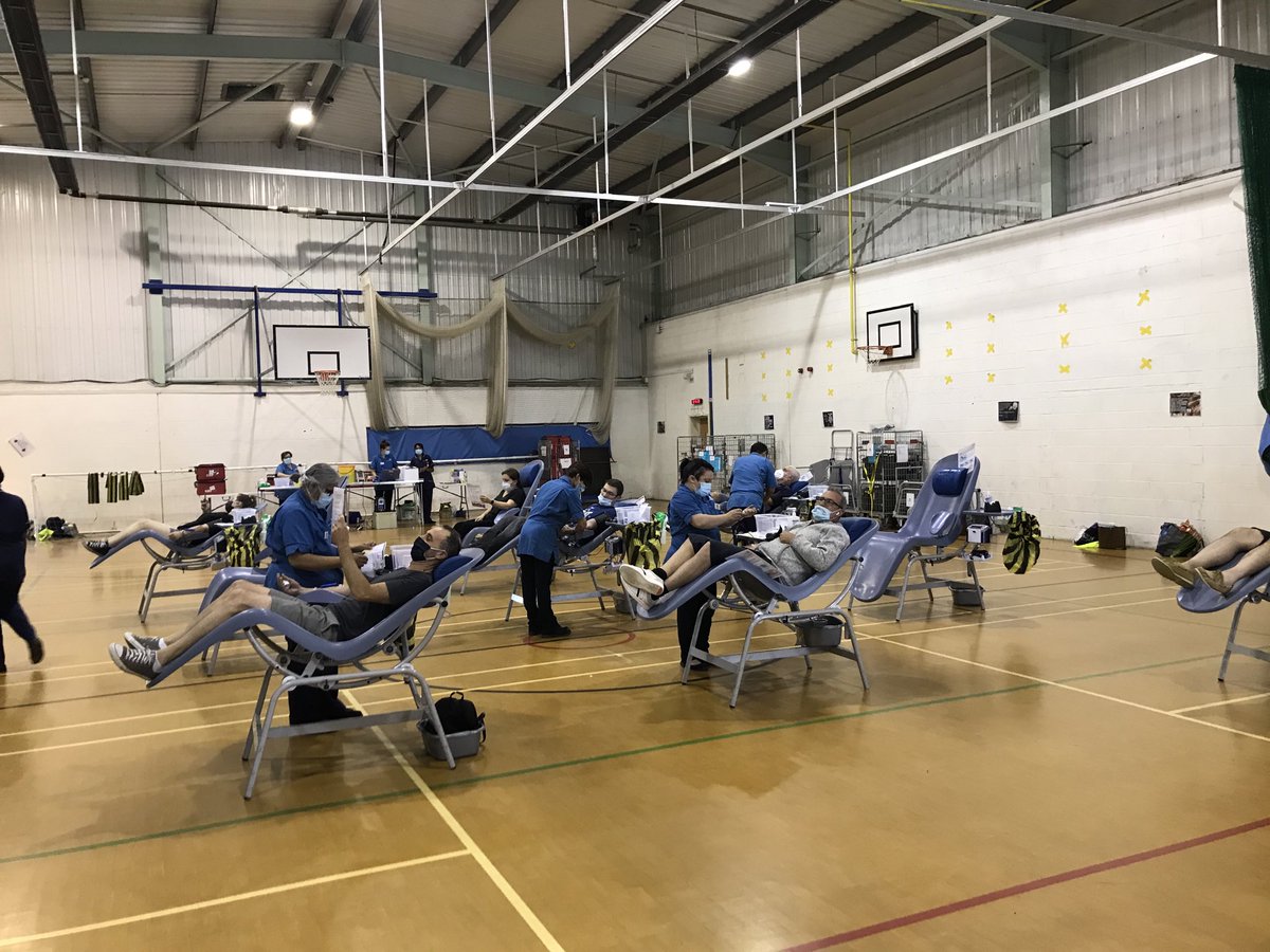 Glad to take part in blood donating (socially distanced) for ⁦<a href="/JoelyBearAppeal/">Joely Bear Appeal</a>⁩ ⁦<a href="/yavneh_college/">Yavneh College</a>⁩ #giveblood