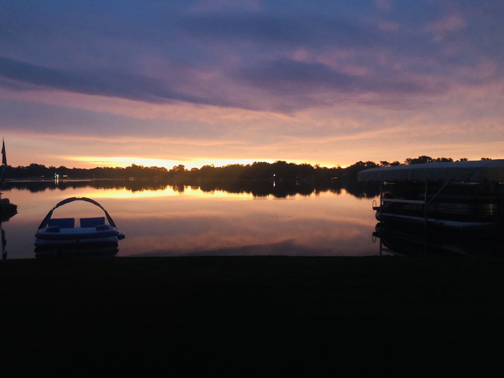 When you have a toddler, you get to see a lot of sunrises! ☀️
