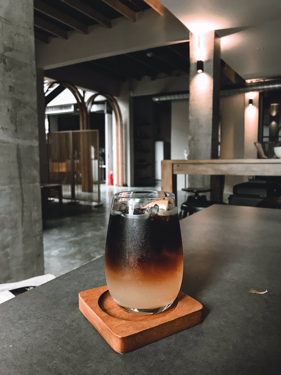cafeinthailand's tweet photo. Katanyu Coffee ร้านอยู่ในซอยเล็กๆ ตรงข้ามกับอุทยาน 100 ปี จุฬา กาแฟโคตรดี

พิกัด :
📍ถนนบรรทัดทอง , ปทุมวัน กรุงเทพ
🚗 จอดที่ i’m park หรือ อุทยาน 100 ปี ได้เลย
⏱ 09.00-17.00 ทุกวัน
💸 เงินสดและ QR Code 

#cafehoppingTh #cafehopping https://t.co/Px0SorgS52