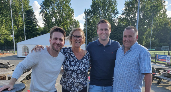 Afscheid van MHCZ. Lees meer facebook of cuisinebully.nl