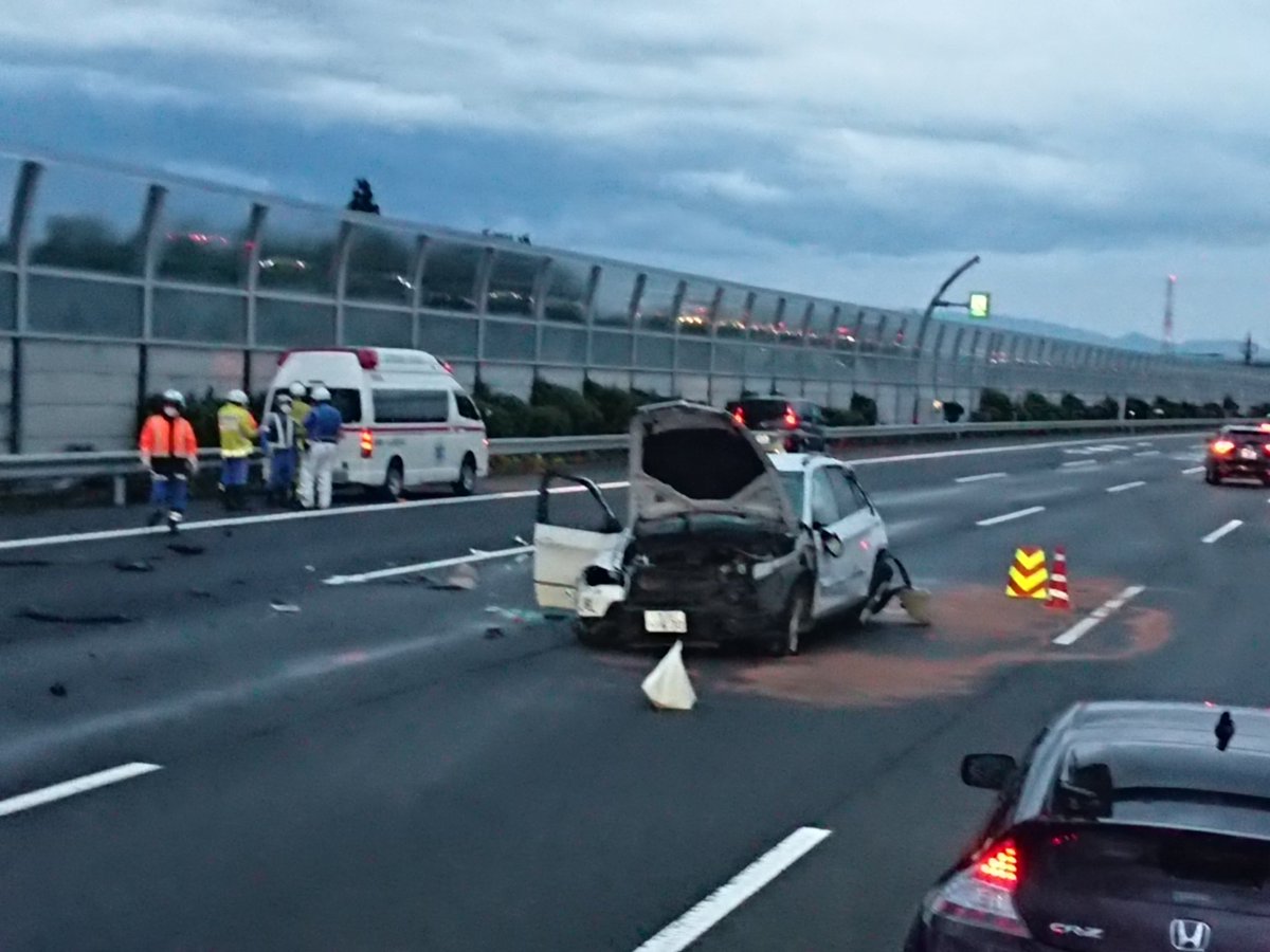 災害火災画像速報ニュース2 渋滞情報 東名高速 御殿場jct付近3車線規制する大破事故で渋滞7 12 Naver まとめ T Co Iizf9gp8wu 東名 交通事故 道路情報 現在 T Co Jzfkfawyos