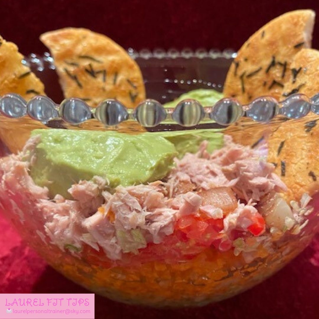 🍂 Happy Sunday folks ☕ Blenders are great for making salads and this is my 'Tuna Layered Salad', which I devised this week. Nothing like salads in the summer! Wishing you a lovely Sunday 😄
#salads #summersalads #tuna #fish #vegetables #recipe #healthyrecipes #eatwell #diet