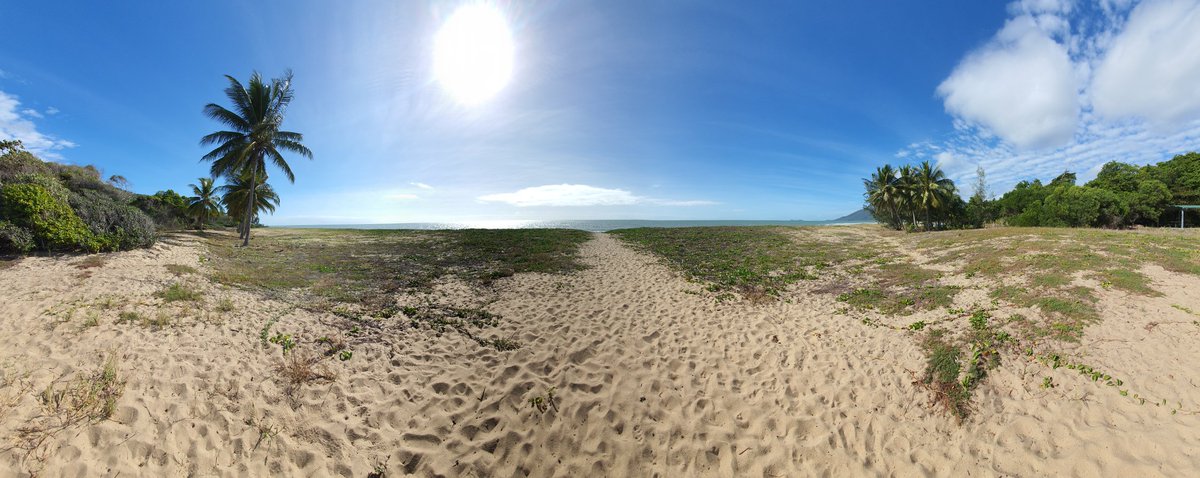 shannonshaw791's tweet photo. Lovely panoramic shot of the beach..!! #beach #photographer #photography #photooftheday #NaturePhotography #beachlife #beautiful #fnqlife #explorefnq #mylandmycountry #beachesworldwide #beachlove #lovelydayout @ColleenLavelle1 @celestebarber_ @MagazineAmplify @Gemmasparkle https://t.co/c52GeYPJvt