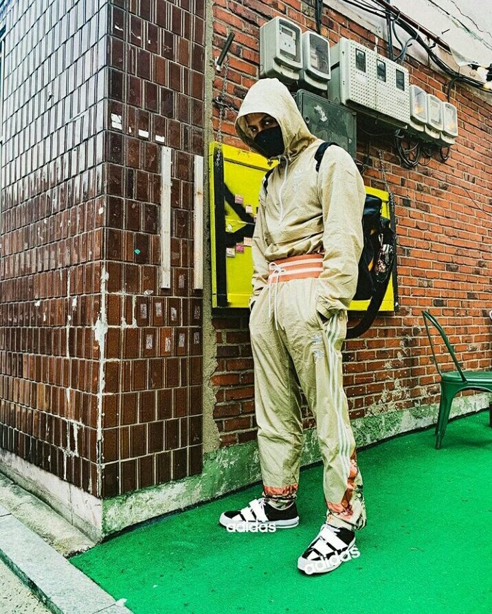 Conv-Edit the shoes with adidas logo 