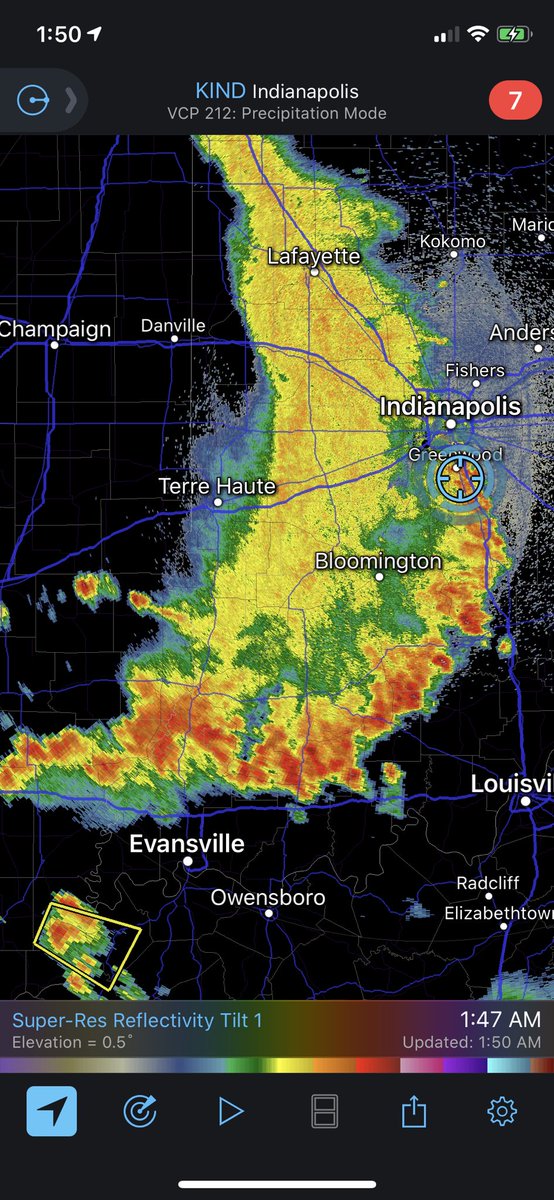 stormmoss's tweet photo. Although no warnings, another MCS plowing through with a well developed cold pool #mosscast #inwx #indy https://t.co/Wjeed21jYv