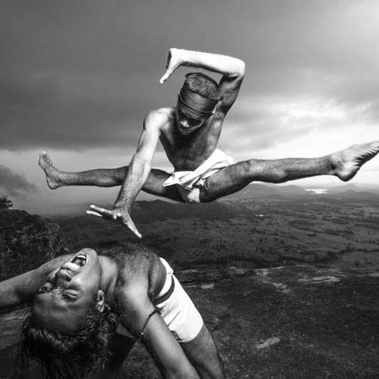 tropical_ceylon's tweet photo. #angampora is an ancient martial art form practiced in Sri Lanka since thousands of years ago. It receives its name from the angam arts which involve hand-to-hand combat forms; angamporalive #maritalarts #ancientfight #angam #combat #traditionalthings #battle #ancientmartialart https://t.co/vaBVt6m3jE