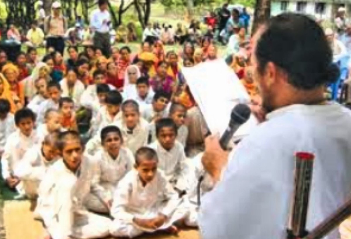 What happened between 16th to 20th Century that we gone backwards so deep that we are now unable to recover it?So, here we learn what happend.According to the historical research, ancient india in 16th century were totally out of war policy.