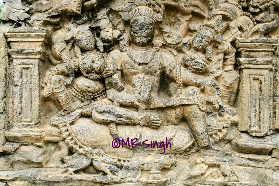 mamatarsingh's tweet photo. #AvantiswamiTemple
#Srinagar
Stunning hindu temple dedicated to lord #Vishnu now in complete ruins
Built by king Avantivarman, founder of #Utpala dynasty in 9th cen CE on banks of river Jhelum (or Vatista) This temple has similarity with Martand temple
📷:Self & RK Singh
1/n https://t.co/vBagyeXLmr