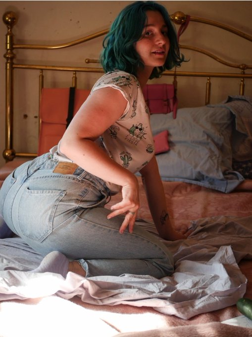 🌟 [JEU CONCOURS] 🌟   💜 RT et like ce post pour avoir peut &ecirc;tre la chance de gagner un acc&egrave;s &agrave; mon onlyfans<a href="/tag/thursdaymotivation"class="tags"><span>#thursdaymotivation</span></a>