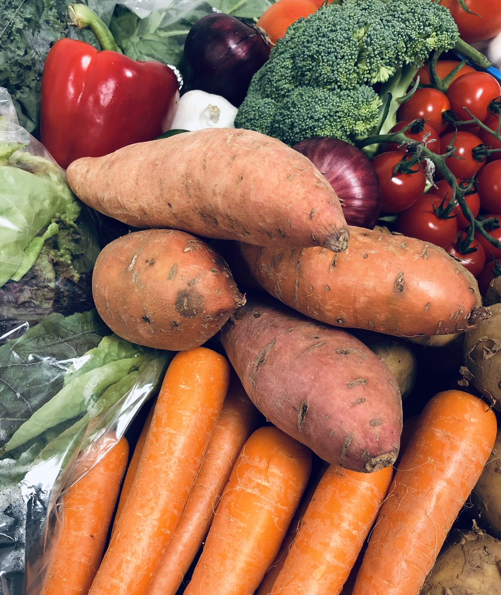Simple Really, Beautiful produce hand picked and selected by us, for you 🚜 You can order fresh produce in whatever quantities you want in your box, or take the hassle out and choose one of our picked for you range,Find out more farmshopfoods.com
#fruit #veg #veggies