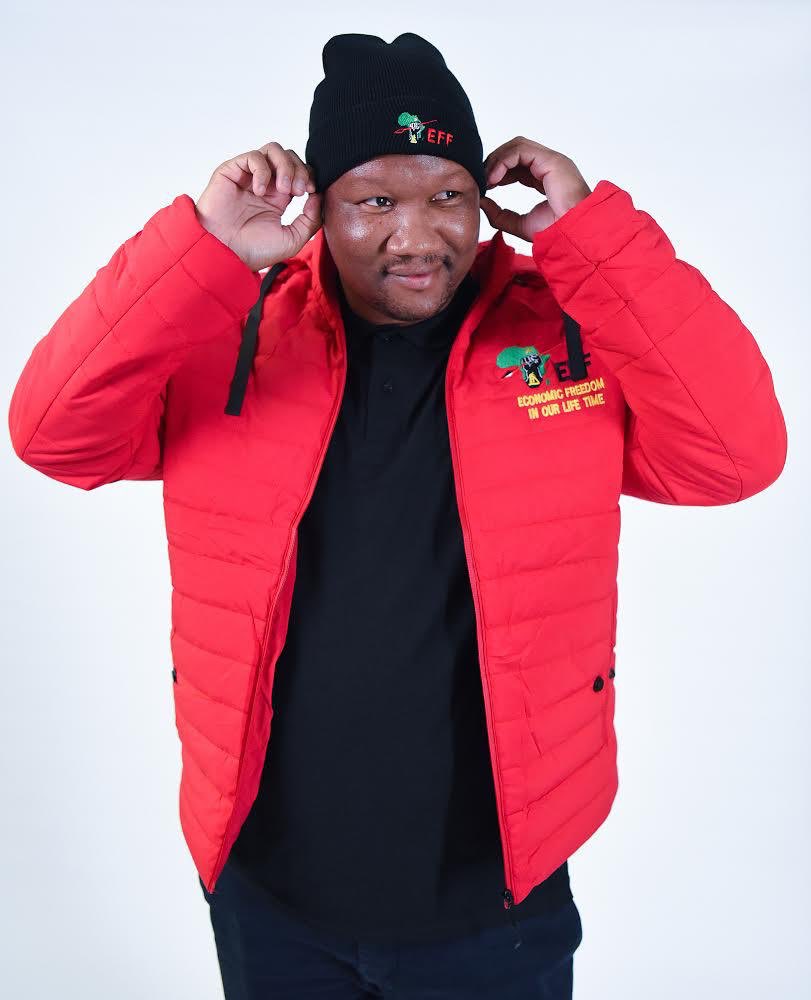 Bawowethu_'s tweet photo. Visit @EFFSouthAfrica Online Store here https://t.co/BHIqKVum6E and buy your regalia at your comfort zone.
#EFFTurns7
#EFFOnlineStore
#EFFBookClub
#EFFPresser
Also follow @Official_EFF_EC https://t.co/OqnqROqwpz