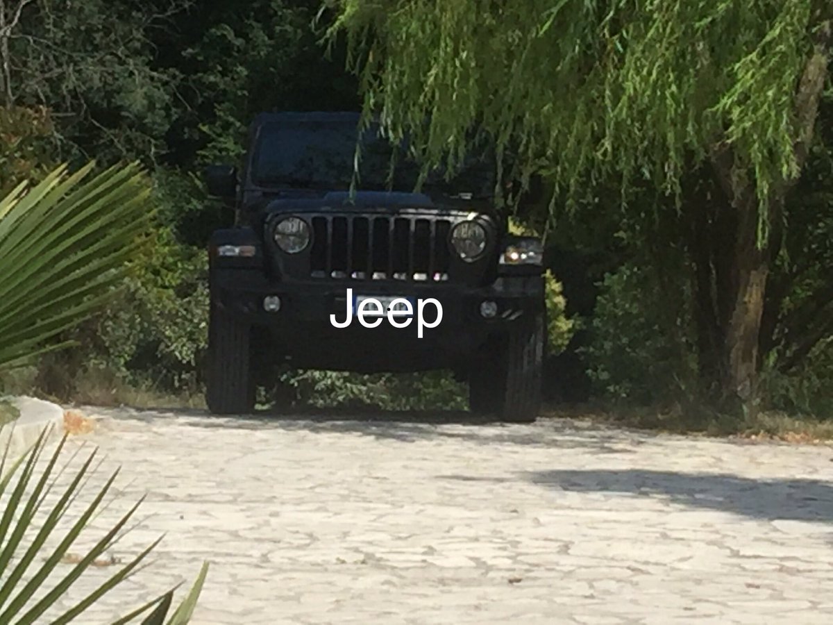 gery63's tweet photo. @Jeep 😍😍😍😍 https://t.co/ToswNTEAsD