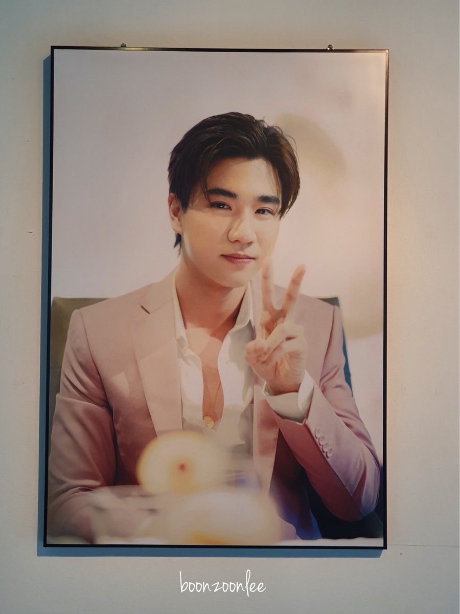 boonzoonlee's tweet photo. วันนี้ได้มาดู Gallery ที่ มศว. น่ารักทุกรูปเลย 🥰🎂🖤🐯🎁
"Projcet Happy Perth's Day 2020" (1)
#KDPPE
#PerthTanapon
#HappyPerthDay19th
#PerthDayfromUS
📌 Location : G23 Gallery,SWU
By : @ornvim / @spmpteam https://t.co/bsFYp5wGId