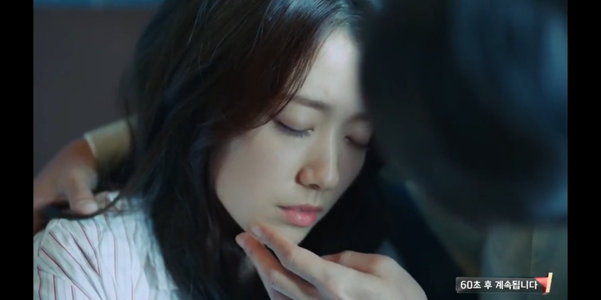 Her innocence attracts him the most   #MemoriesOfTheAlhambra   #HyunBin   #ParkShinHye
