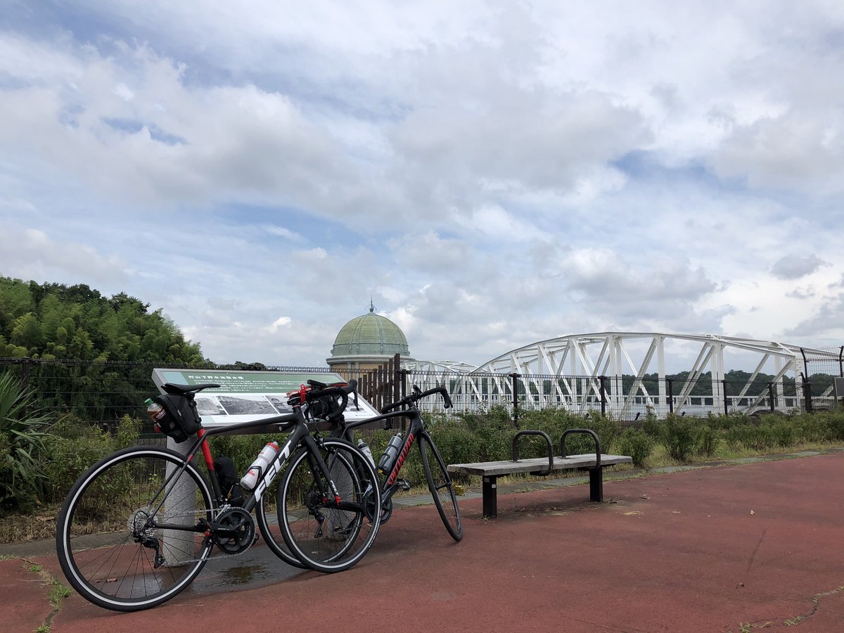ほっぴ 今日は多摩湖から狭山湖へ行き そこから川越で昼食べて 荒サイで帰りました やっぱ荒サイは落ち着く 初の距離80km だったけど なんとか走りきった 100kmまでもうちょい