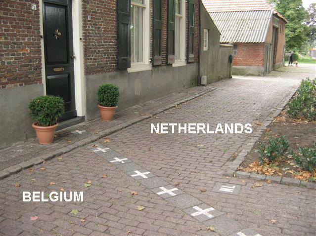 mug_modnar's tweet photo. @lDidNotKnowThat @ArtifactsHub "so where do you live?"
"i really can't say..."

lmao https://t.co/S0b96Xvkps